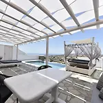 Evi & * Mykonos Town