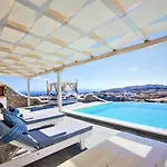 Evi & Mykonos Town