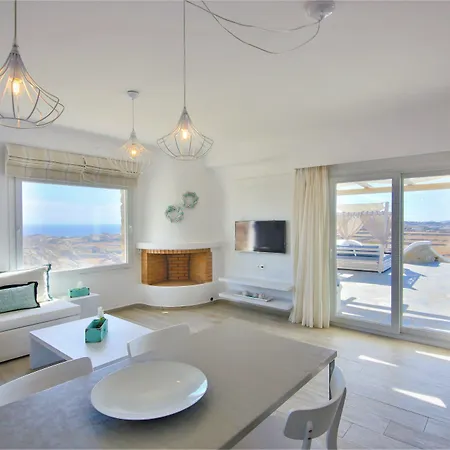 Evi & * Mykonos Town